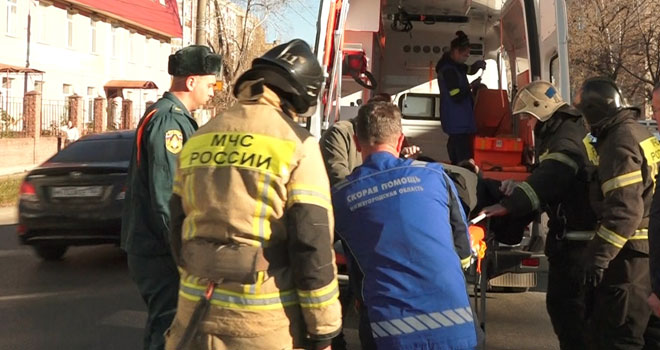 Жесткое столкновение: мотоциклист серьезно пострадал в дорожной аварии в Дзержинске