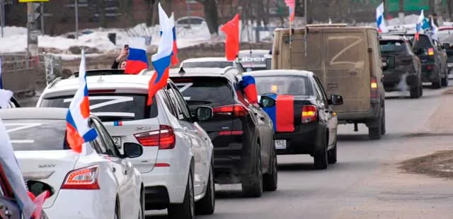 В Дзержинске состоялся автопробег в поддержку спецоперации по освобождению Донбасса