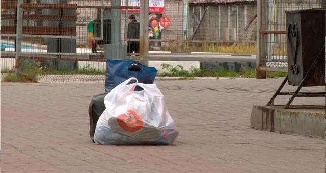 Подозрительный багаж: спецслужбы Дзержинска собрались у автовокзала этим утром
