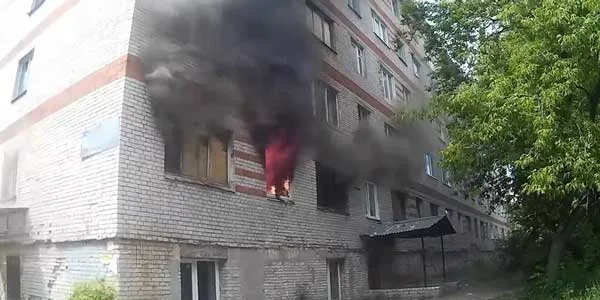 В Дзержинске на проспекте Циолковского сгорела квартира