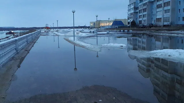 Город плывет. Дзержинцы делятся весенними фотографиями в соцстеях