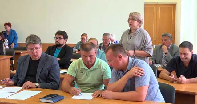 Школы откроют двери: подготовку образовательных учреждений к 1 сентября обсудили депутаты Дзержинска