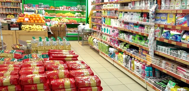 Продуктовый ажиотаж: стоит ли дзержинцам волноваться о дефиците некоторых товаров
