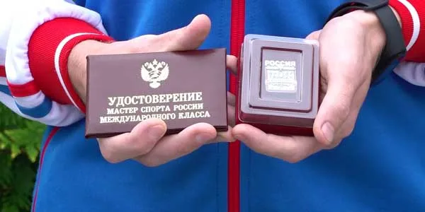 Егор Астафьев - первый теннисист-международник в Дзержинске