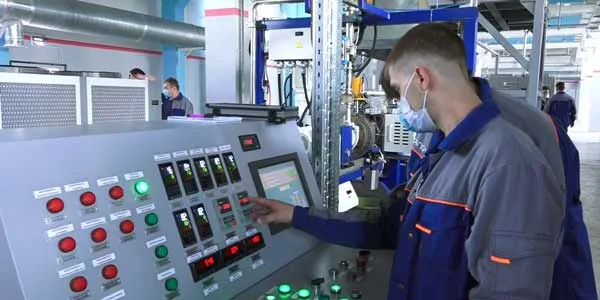Евгений Люлин посетил с рабочим визитом промышленные предприятия Дзержинска