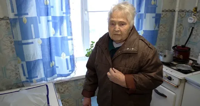 Пропавшее тепло: 90-летняя пенсионерка замерзает в собственной квартире в Дзержинске