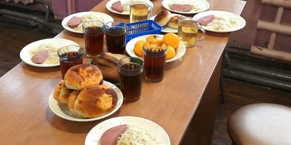 Дорогой обед. Обеды и завтраки в дзержинских школах подорожают примерно на 15 рублей