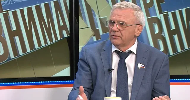«В центре внимания с Евгением Люлиным». На крыльях «Валдая», футбол для самых маленьких и большая дружба малых городов