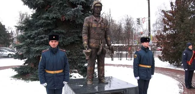 Огнеборцам посвящается: памятник героям-пожарным торжественно открыли в Дзержинске