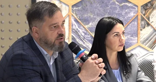 Эффективное общение: глава Дзержинска стал участником встречи за «круглым столом» в Володарске