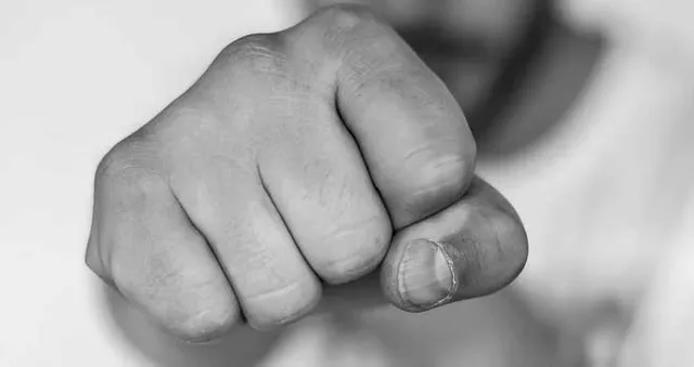 Неудавшиеся посиделки: мужчина скончался на лестничной клетке одного из домов в Дзержинске