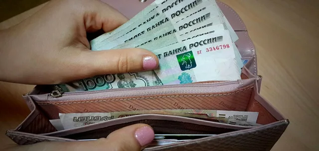 Реальные заработные платы россиян вырастут на 6,3%