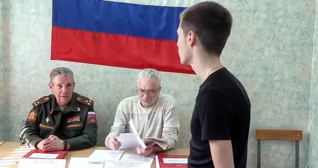 Весенний призыв: более 200 человек отправятся на военную службу из Дзержинска