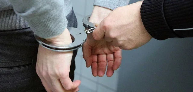 33-летний дзержинец попался на краже детской куртки