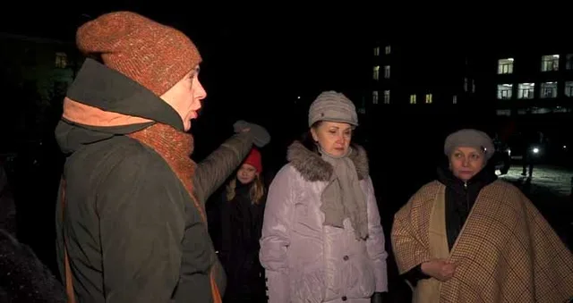 Шум, драки и грязь: разливайка в жилом доме Дзержинска несколько лет отравляет жизнь местным жителям