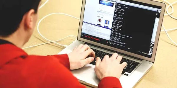 Интернет-мошенники под видом налоговой пытаются получить доступ к данным дзержинцев