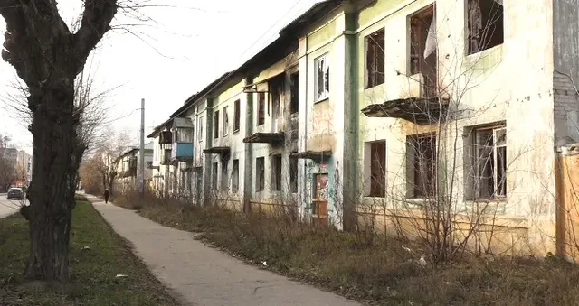 Первый этап: 66 семей из аварийного фонда должны расселить в Дзержинске до 2027 года