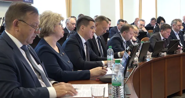 Закон принят: дети учителей будут получать места в детсадах в первую очередь в Нижегородской области
