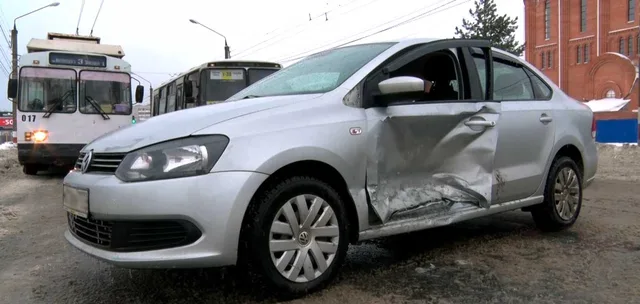 В Дзержинске дождь привел к ДТП на Циолковского
