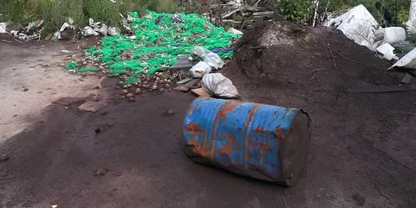 Экологи обратили внимание на свалку около Пыры