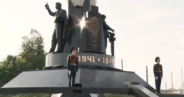Дзержинск. «На нашей улице». В память о бессмертном подвиге земляков…