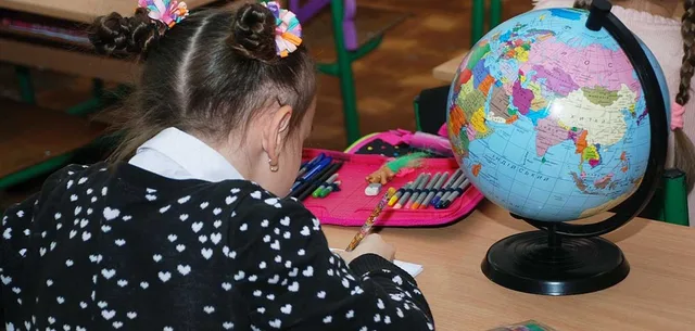 Министр просвещения объяснила, сколько времени школьники должны тратить на домашнее задание