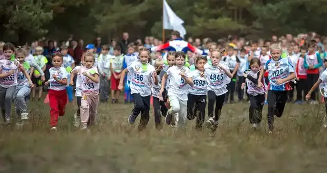 «Спортивный клуб». Близится финальный этап кубка Дзержинска по северной ходьбе