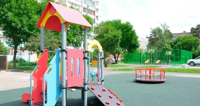 Работа идет: на 86% выполнена программа благоустройства дворов 2023 года в Дзержинске