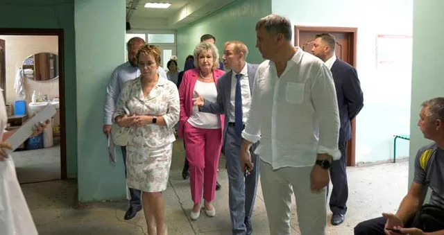 В центре внимания: заместитель губернатора Нижегородской области Андрей Чечерин проинспектировал дзержинскую поликлинику