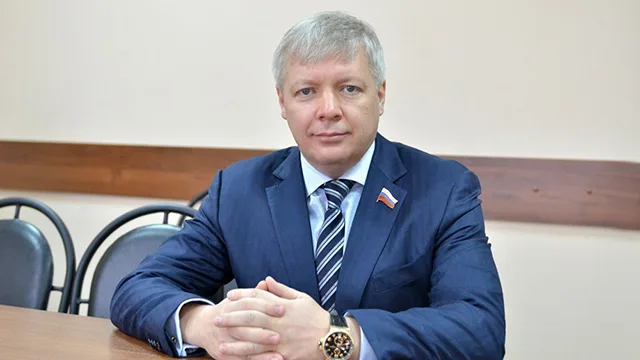 Гордумой Дзержинска принято решение о досрочном прекращении полномочий депутата Владислава Сивого