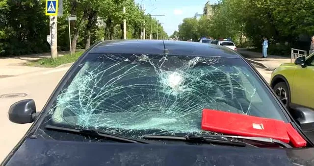 Грубость на дороге: велосипедист угодил в больницу в результате ДТП на улице Октябрьская в Дзержинске