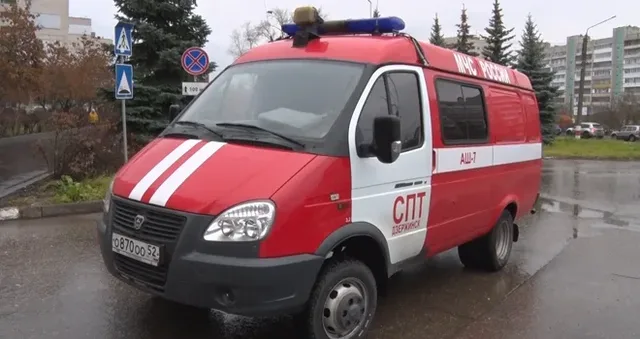 Технический сбой: тревожный звонок собрал к торговому центру в Дзержинске все экстренные службы