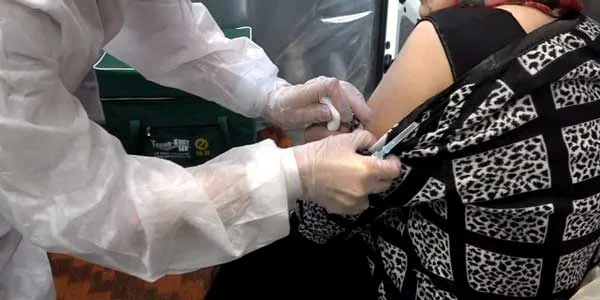 Выездная вакцинация: прививочная кампания от гриппа продолжается в Дзержинске