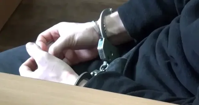 И снова преступление: недавно освободившегося уголовника опять арестовали за грабеж в Дзержинске