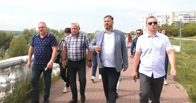 Большой район - большие задачи: традиционные объезды главы города по округам продолжаются в Дзержинске