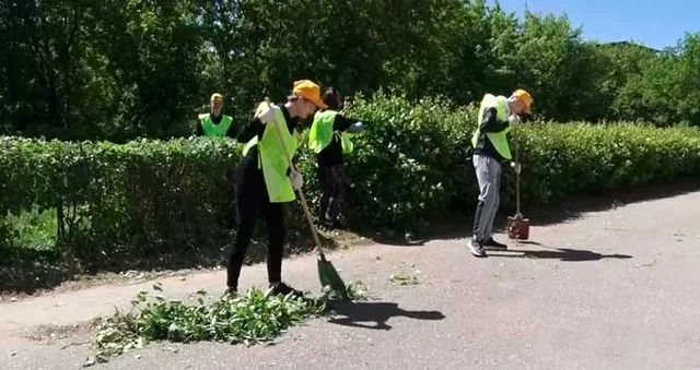 Лето с пользой: занятость подростков во время каникул обсуждали на комитете Гордумы Дзержинска