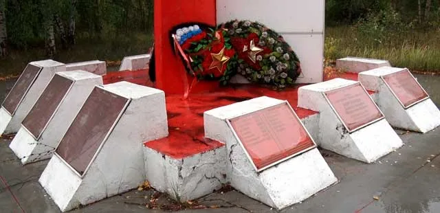 Память дороже: ветераны предприятия «Оргстекло» переживают за судьбу обелиска участникам Великой Отечественной войны