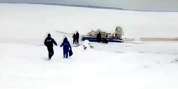 Четверо спасены, один погиб. Рыбаки провалились под лед в Воротынском районе