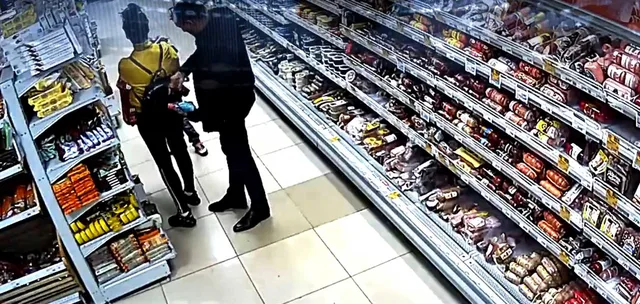 В Дзержинске семейная пара ограбила продуктовый магазин