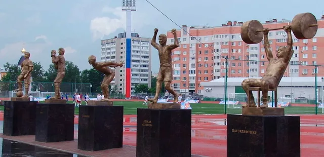 Новая достопримечательность: Аллея спортсменов открылась на стадионе Капролактамовец в Дзержинске