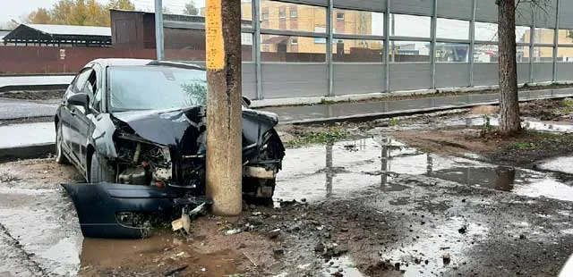 Призрачный гонщик: водитель исчез из автомобиля после ДТП в Дзержинске