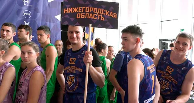 Яркий спортивный поединок: баскетболисты из разных регионов ПФО сыграли матчи в Нижнем Новгороде