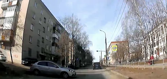 Обратная связь. Нарушение ПДД на Ватутина