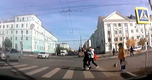 Обратная связь: рисковые пешеходы встречаются на дорогах Дзержинска