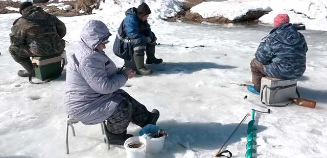 Обманчивый лед: дзержинцам напомнили о правилах поведения на водоемах весной
