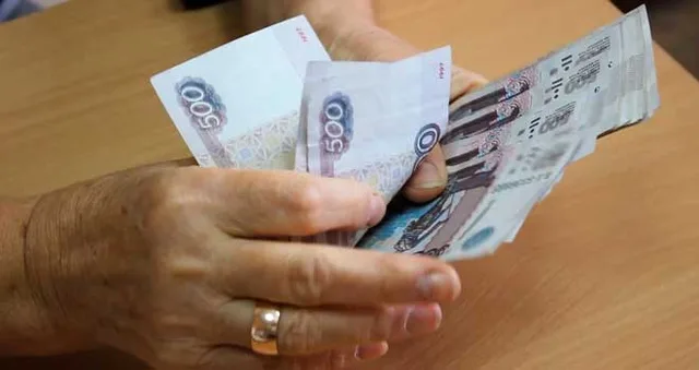 Благими намерениями: 100 тысяч отдала пожилая жительница Дзержинска за «спасение» своей соседки