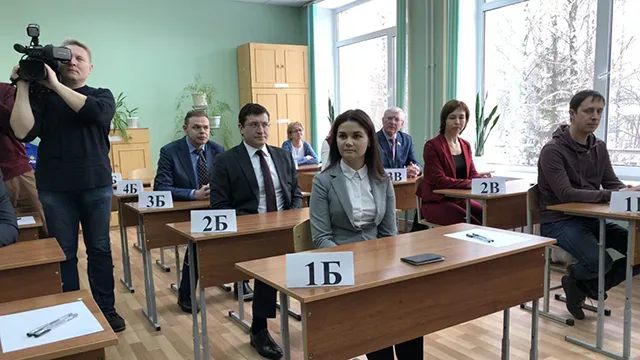 Глеб Никитин сдал ЕГЭ по русскому языку для родителей