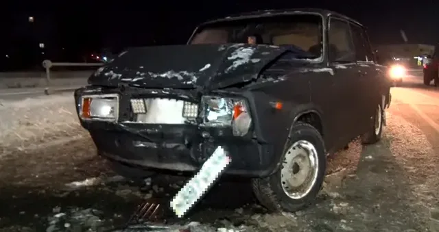 Догнал! Два автомобиля столкнулись в районе старого кладбища в Дзержинске