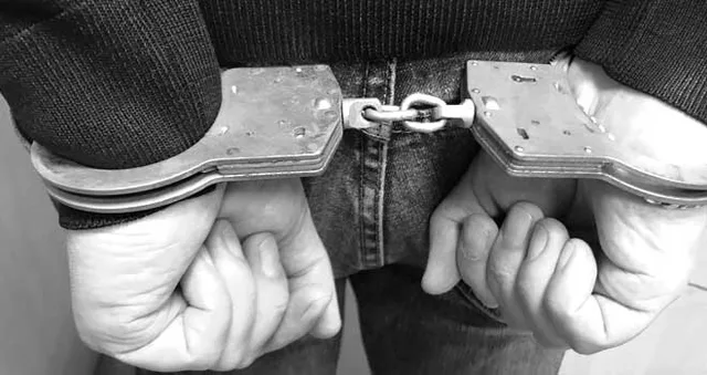 Поздновато сбросил: за хранение наркотиков дзержинца взяли в областном центре
