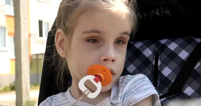 Дорога к выздоровлению: маленькой Полине без помощи дзержинцев не обойтись